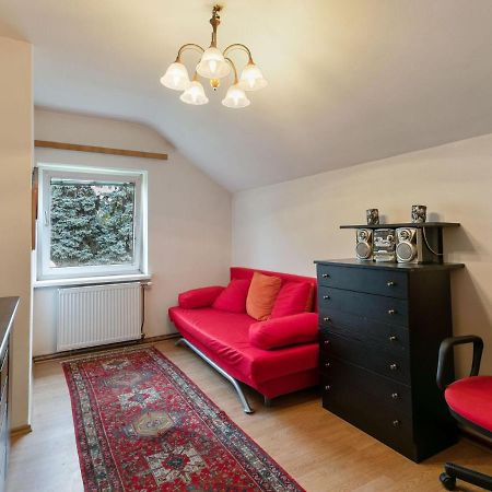 Lively Holiday Home In Wien With Private Garden Esterno foto