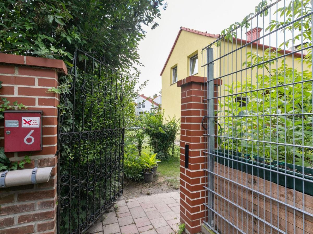 Lively Holiday Home In Wien With Private Garden Esterno foto