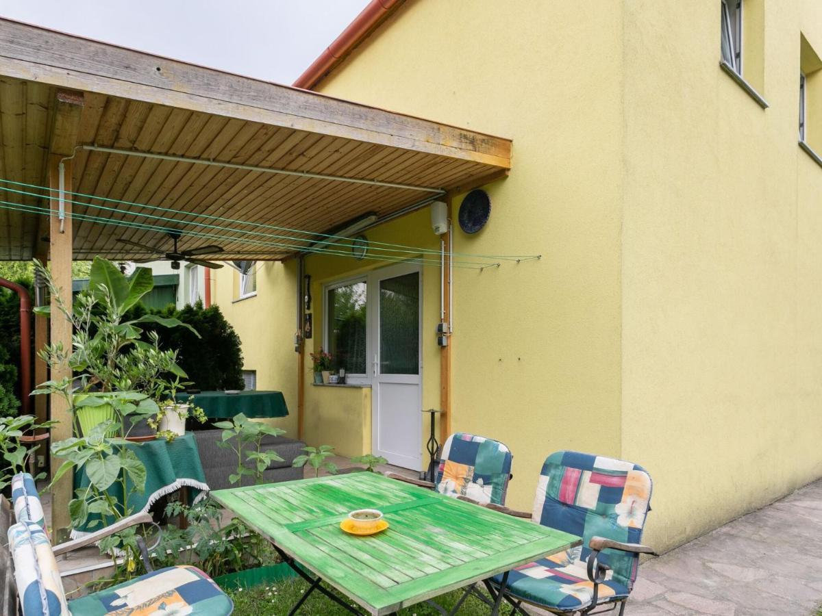 Lively Holiday Home In Wien With Private Garden Esterno foto